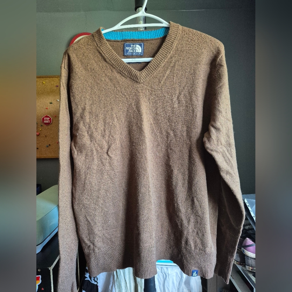 Comfy, Cozy Loose Fit The North Face Brown V-Neck Sweater